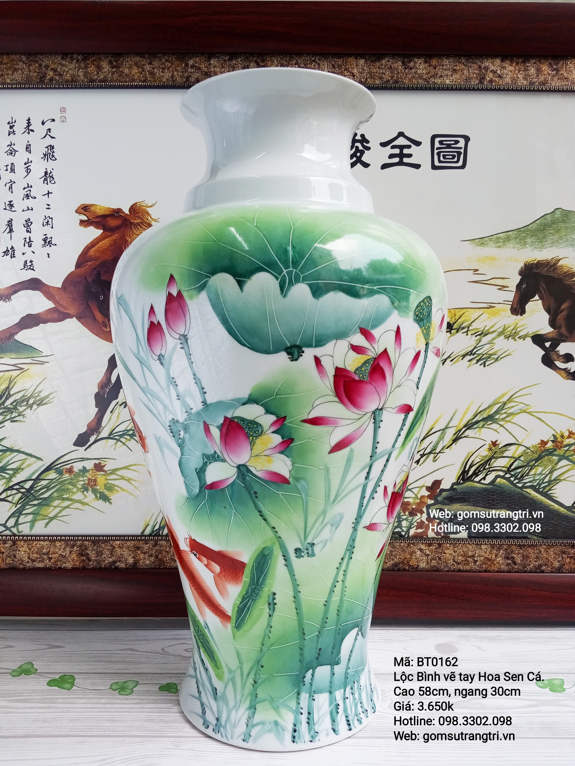 Bình cắm hoa họa tiết Hoa Sen Cá - quà tặng cao cấp